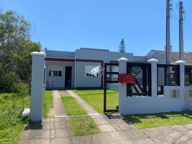 Casa geminada à venda em Rainha do Mar: 1ª foto da galeria de imagens do imóvel
