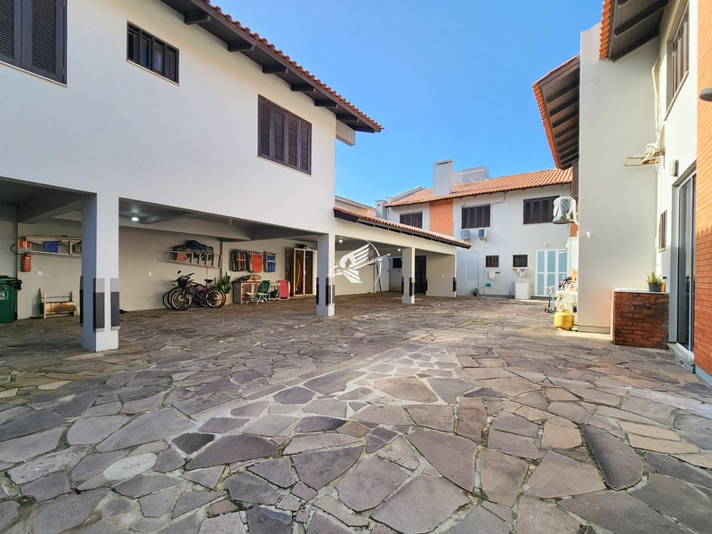 Sobrado à venda no Centro de Xangri-Lá: 15ª foto da galeria de imagens do imóvel