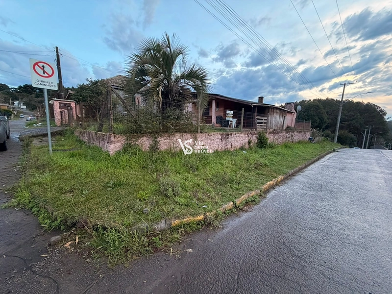 Terreno de Esquina á venda : 5ª foto da galeria de imagens do imóvel
