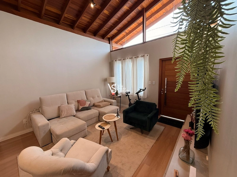 Casa a venda - Conforto e Espaço para sua Família : 1ª foto da galeria de imagens do imóvel