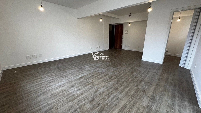 Sala á venda: 5ª foto da galeria de imagens do imóvel