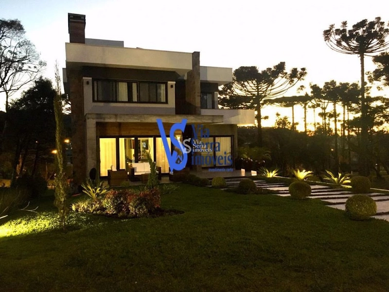 Casa Residencial à venda, no centro de Canela/RS!: 2ª foto da galeria de imagens do imóvel