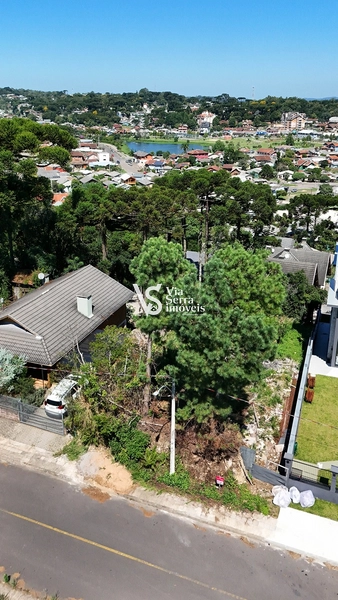 Terreno á venda : 1ª foto da galeria de imagens do imóvel