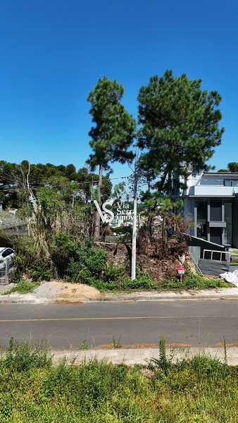 Terreno á venda : 2ª foto da galeria de imagens do imóvel