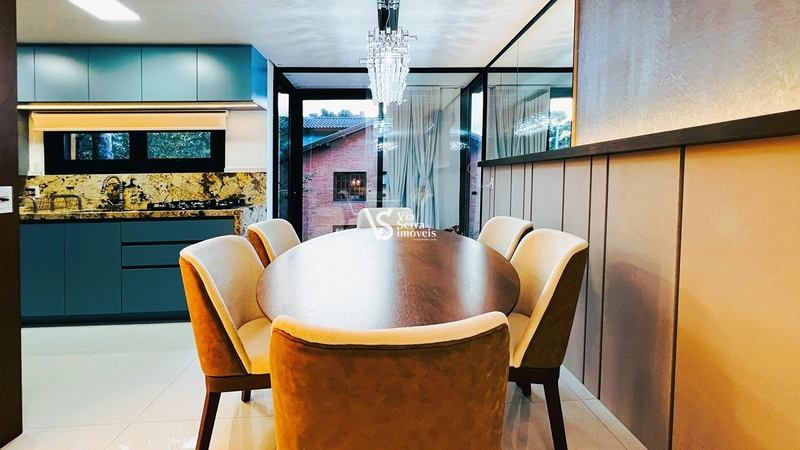 Duplex no Condomínio Laje de Pedra, em Canela: 2ª foto da galeria de imagens do imóvel