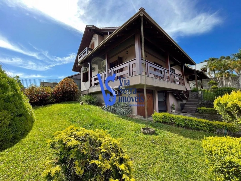 Linda casa  de esquina localizada no Bairro Bom Pastor: 2ª foto da galeria de imagens do imóvel