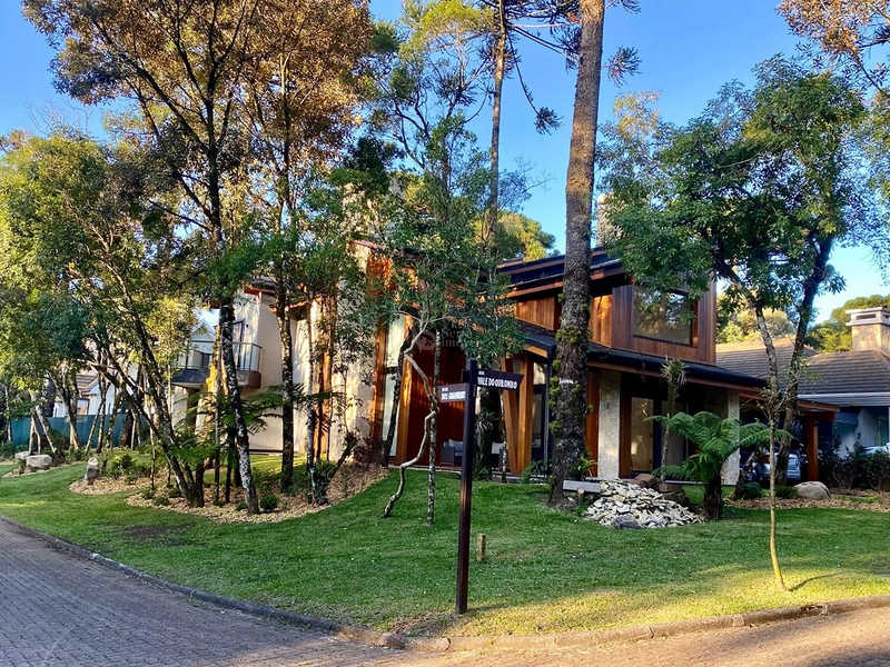 Uma Casa Onde Arquitetura e Natureza se Encontram: 2ª foto da galeria de imagens do imóvel