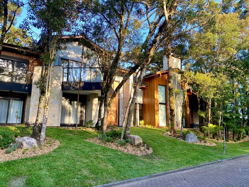 Uma Casa Onde Arquitetura e Natureza se Encontram: 5ª foto da galeria de imagens do imóvel