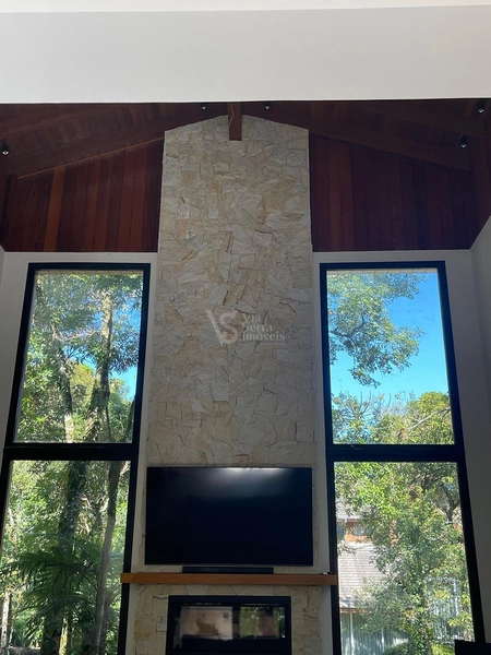 Uma Casa Onde Arquitetura e Natureza se Encontram: 19ª foto da galeria de imagens do imóvel