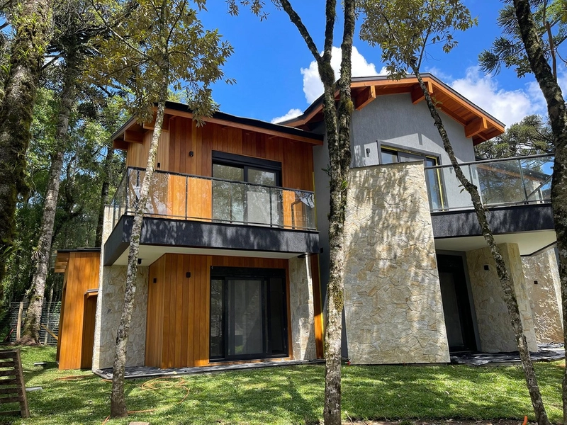 Uma Casa Onde Arquitetura e Natureza se Encontram: 14ª foto da galeria de imagens do imóvel