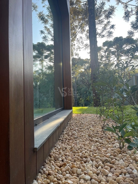Uma Casa Onde Arquitetura e Natureza se Encontram: 18ª foto da galeria de imagens do imóvel