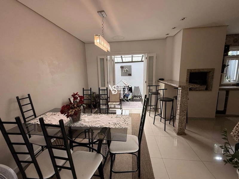 Casa : 7ª foto da galeria de imagens do imóvel