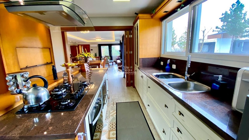 Casa Alto Padrão em Gramado/RS!: 6ª foto da galeria de imagens do imóvel