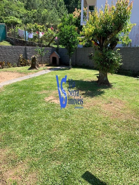 Linda residência localizada em Igrejinha, em bairro nobre no Loteamento Neubarth: 5ª foto da galeria de imagens do imóvel