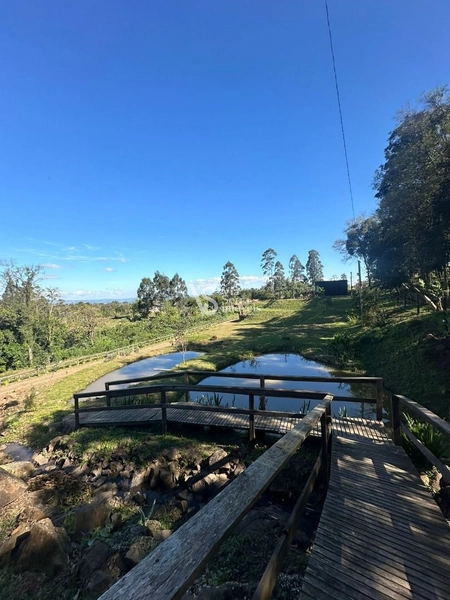 Sitio mobiliado a poucos minutos do centro da cidade!: 5ª foto da galeria de imagens do imóvel