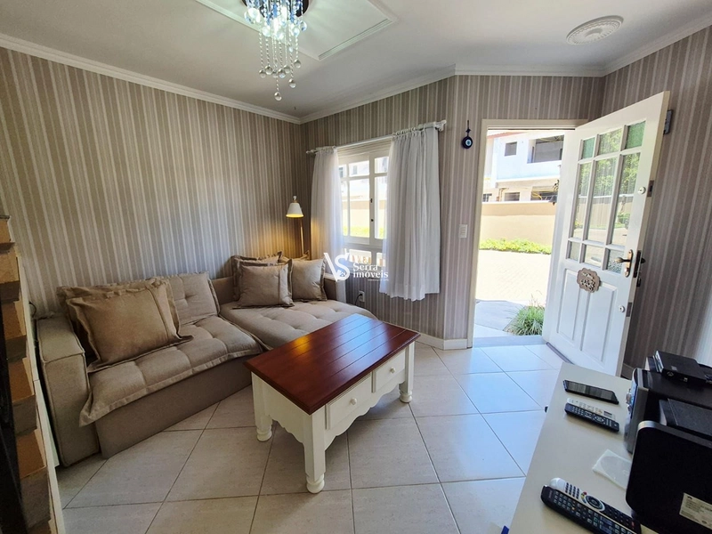 Linda Casa em Canela/RS!: 2ª foto da galeria de imagens do imóvel