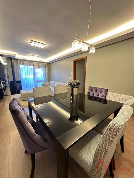 Apartamento a venda mobiliado em Gramado.: 1ª foto da galeria de imagens do imóvel