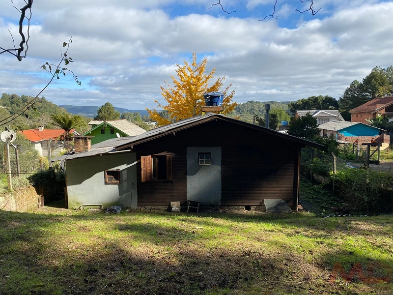 CASA A VENDA EM GRAMADO RS: 3ª foto da galeria de imagens do imóvel