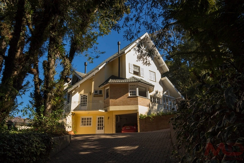 CASA EM CANELA : 18ª foto da galeria de imagens do imóvel