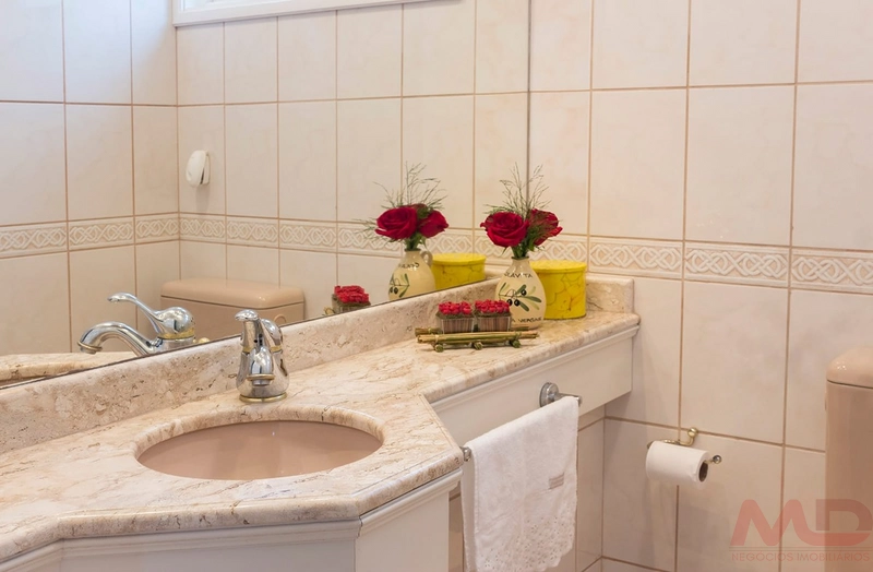 CASA EM CANELA : 30ª foto da galeria de imagens do imóvel