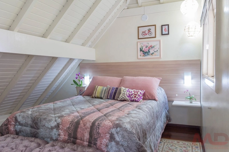 CASA EM CANELA : 47ª foto da galeria de imagens do imóvel