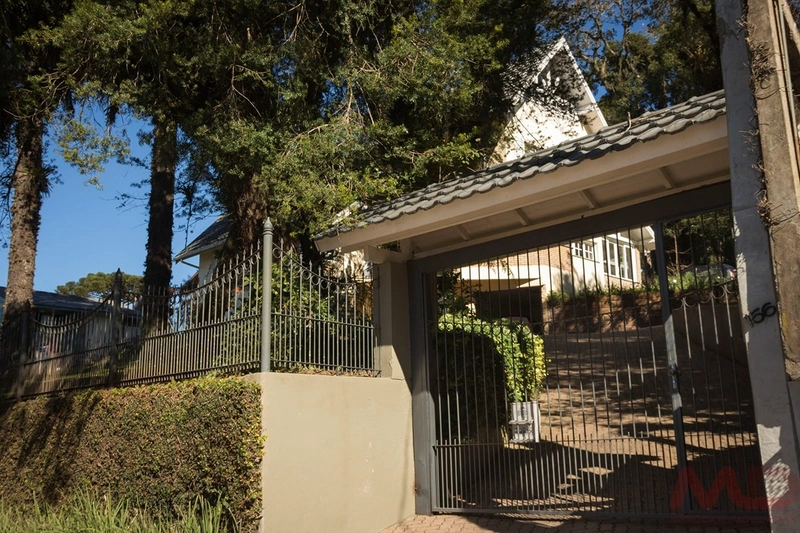 CASA EM CANELA : 15ª foto da galeria de imagens do imóvel