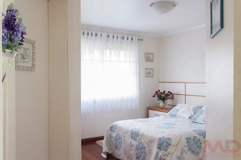 CASA EM CANELA : 37ª foto da galeria de imagens do imóvel