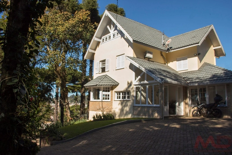 CASA EM CANELA : 21ª foto da galeria de imagens do imóvel