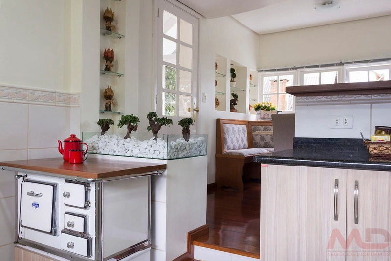 CASA EM CANELA : 25ª foto da galeria de imagens do imóvel