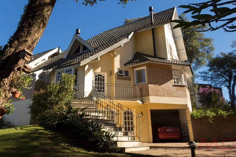 CASA EM CANELA : 19ª foto da galeria de imagens do imóvel