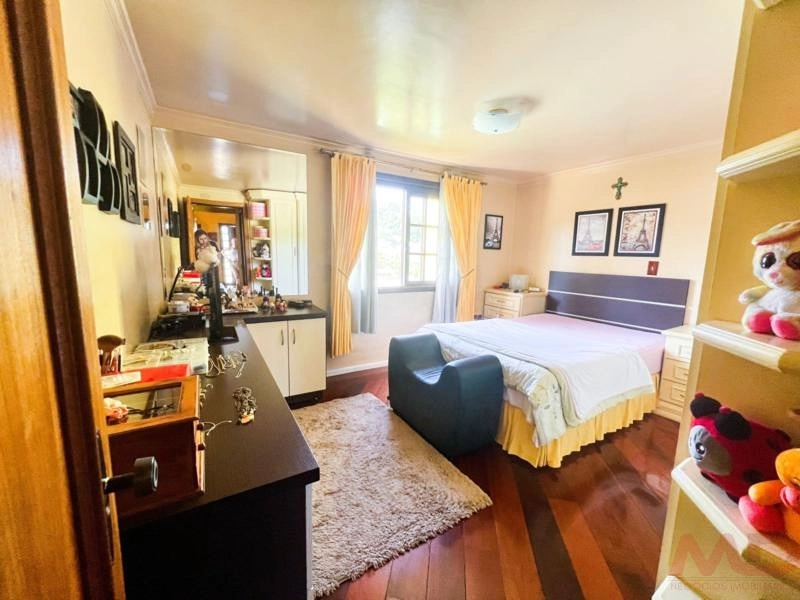 Casa a venda em Gramado: 3ª foto da galeria de imagens do imóvel