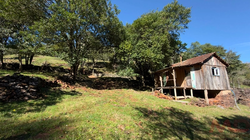 SITIO Á VENDA EM GRAMADO/RS -27 HECTARES POTENCIAL TURISTICO VISTA PARA O RIO CAÍ: 1ª foto da galeria de imagens do imóvel