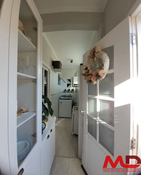 VENDO CASA EM BALNEÁRIO CAMBORIÚ, ACEITO PARTE EM IMOVEIS EM CANELA OU GRAMADO ATE 60%: 39ª foto da galeria de imagens do imóvel