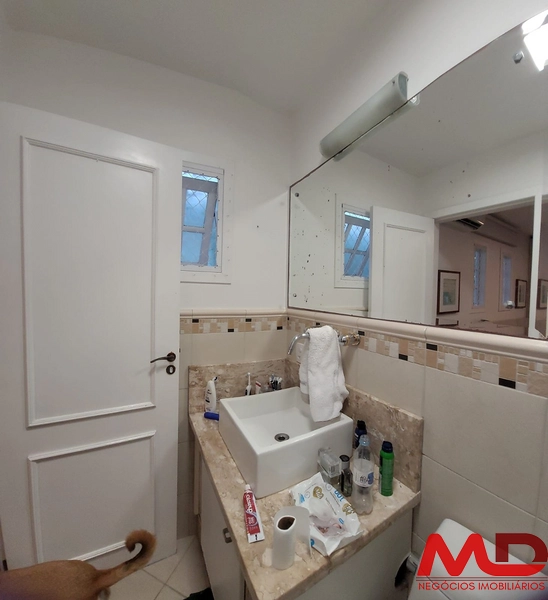 VENDO CASA EM BALNEÁRIO CAMBORIÚ, ACEITO PARTE EM IMOVEIS EM CANELA OU GRAMADO ATE 60%: 43ª foto da galeria de imagens do imóvel