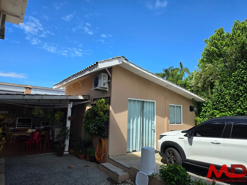 VENDO CASA EM BALNEÁRIO CAMBORIÚ, ACEITO PARTE EM IMOVEIS EM CANELA OU GRAMADO ATE 60%: 25ª foto da galeria de imagens do imóvel