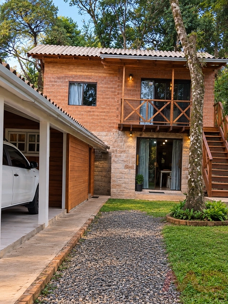 casa com 3 dormitórios em canela rs: 2ª foto da galeria de imagens do imóvel
