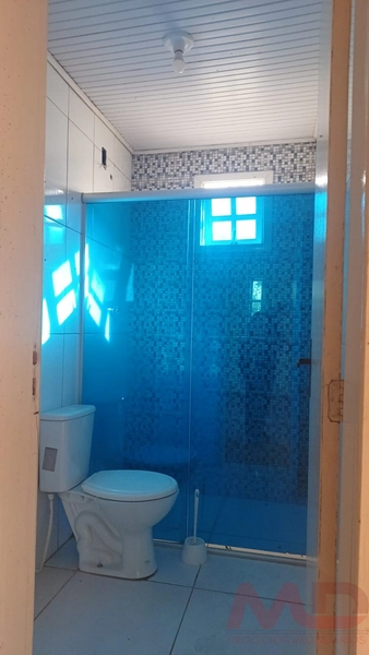 CASA DE MADEIRA 2 DORMITÓRIOS A VENDA EM CANELA RS NO CENTRO: 6ª foto da galeria de imagens do imóvel