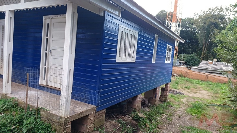 CASA DE MADEIRA 2 DORMITÓRIOS A VENDA EM CANELA RS NO CENTRO: 12ª foto da galeria de imagens do imóvel
