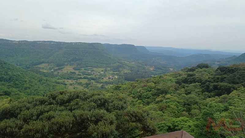 APARTAMENTO NO CENTRO DE GRAMADO RS 5 DORMITÓRIOS: 10ª foto da galeria de imagens do imóvel