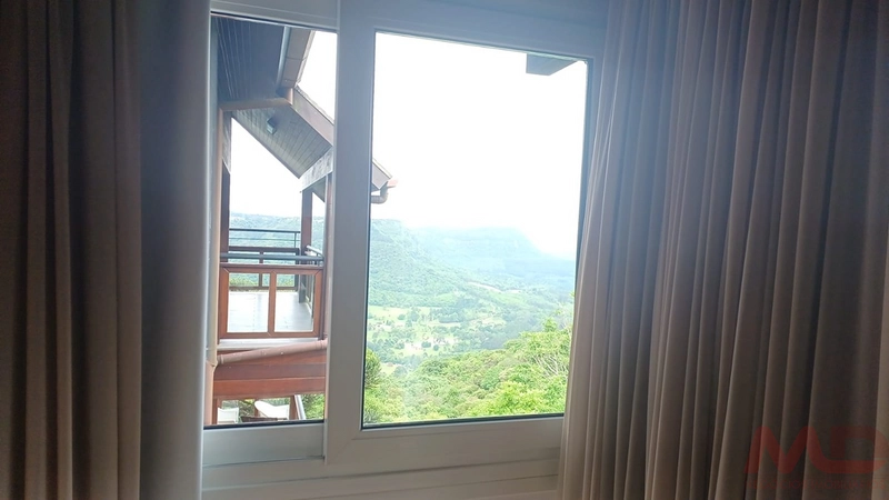 APARTAMENTO NO CENTRO DE GRAMADO RS 5 DORMITÓRIOS: 44ª foto da galeria de imagens do imóvel