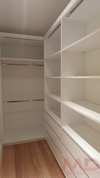 APARTAMENTO NO CENTRO DE GRAMADO RS 5 DORMITÓRIOS: 24ª foto da galeria de imagens do imóvel