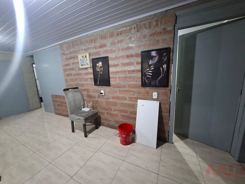 venda de casa em canela rs. 2 dormitórios: 2ª foto da galeria de imagens do imóvel