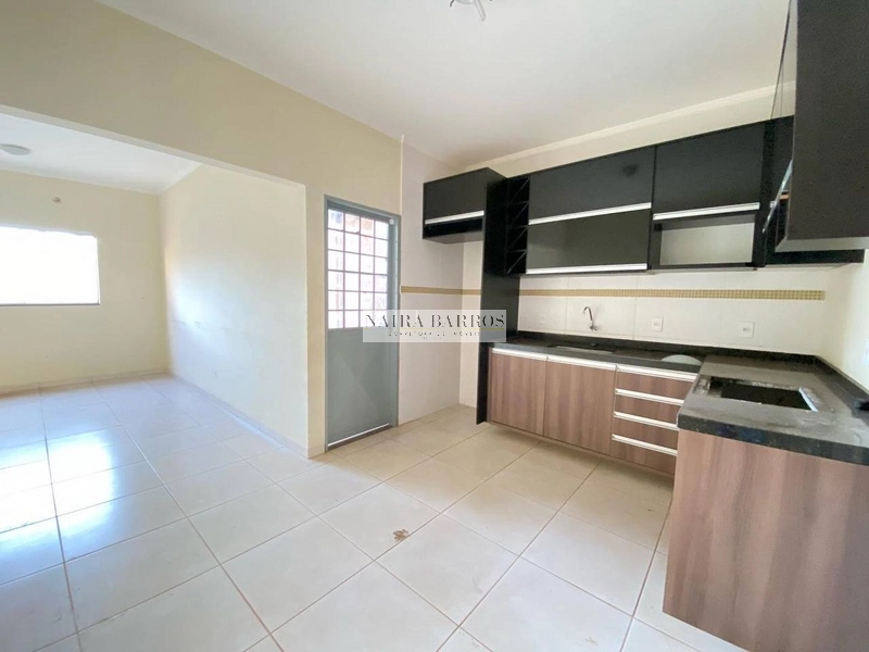 Casa com 3 dormitórios próxima a Orla: 5ª foto da galeria de imagens do imóvel