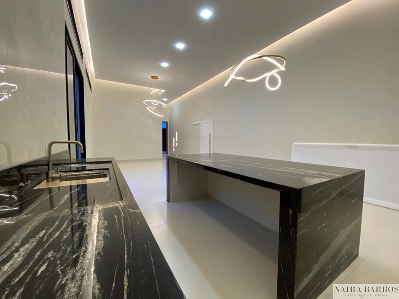 Casa com 3 suítes e piscina no Monte Castelo: 20ª foto da galeria de imagens do imóvel