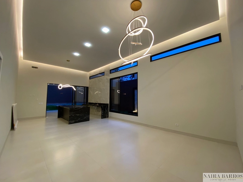 Casa com 3 suítes e piscina no Monte Castelo: 7ª foto da galeria de imagens do imóvel