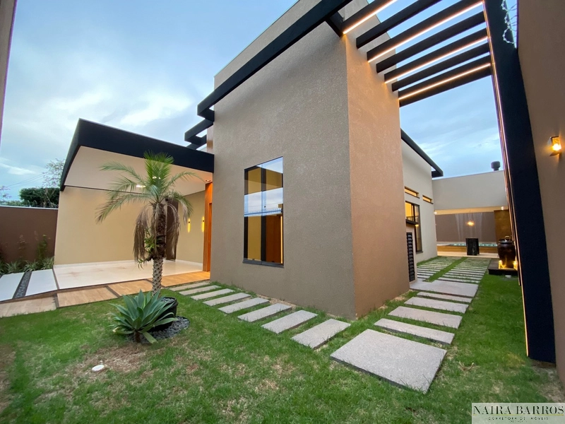 Casa com 3 suítes e piscina no Monte Castelo: 2ª foto da galeria de imagens do imóvel