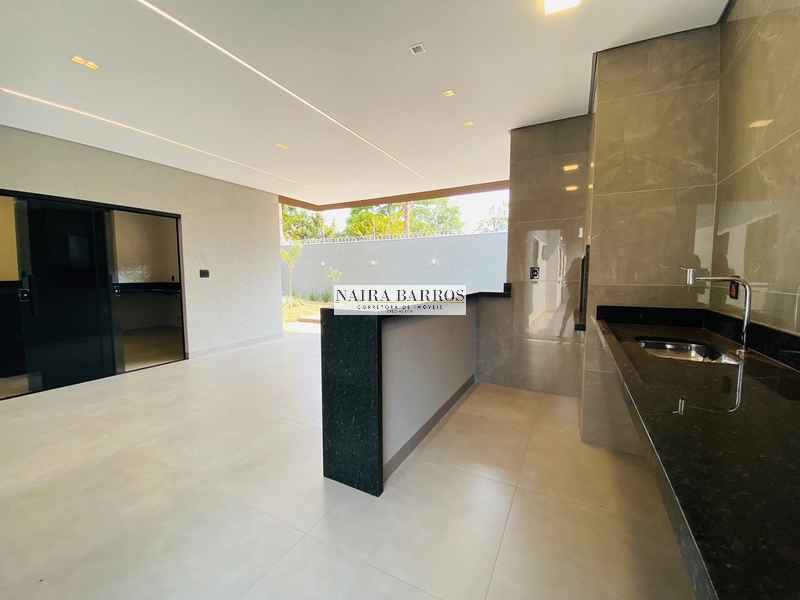 Casa com 3 dormitórios e piscina no Rita Vieira: 16ª foto da galeria de imagens do imóvel