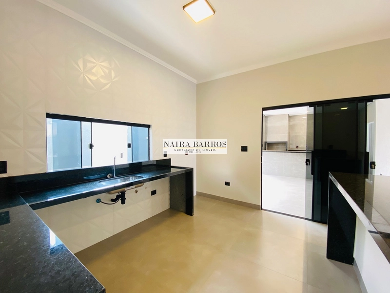 Casa com 3 dormitórios e piscina no Rita Vieira: 13ª foto da galeria de imagens do imóvel