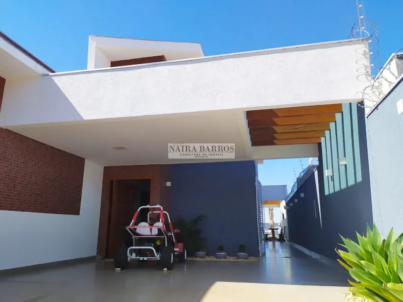 Casa com 3 dormitórios e piscina perto da Tamandaré: 2ª foto da galeria de imagens do imóvel