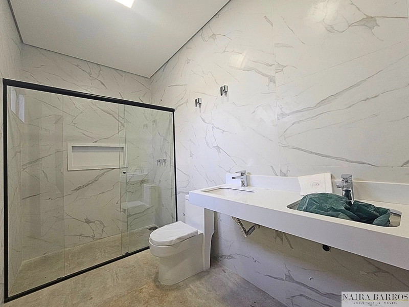 Casa com 3 suítes no Rita Vieira: 9ª foto da galeria de imagens do imóvel